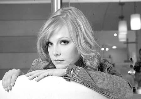 Ana Layevska Fotoğrafı