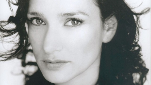 Indira Varma Fotoğrafları 0