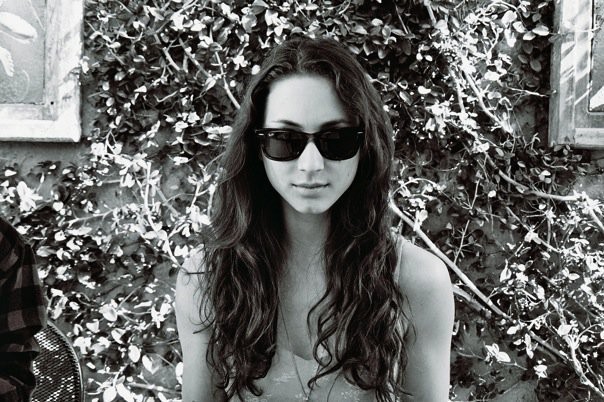 Troian Bellisario Fotoğrafı