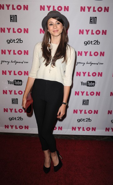 Troian Bellisario Fotoğrafı