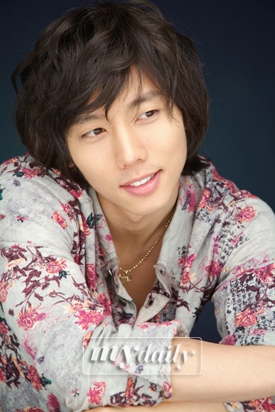 Ki Tae-Young Fotoğrafı