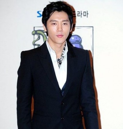 Ki Tae-Young Fotoğrafı