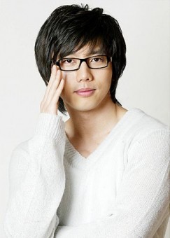 Ki Tae-Young Fotoğrafı