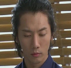 Ki Tae-Young Fotoğrafı