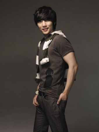 Ki Tae-Young Fotoğrafı