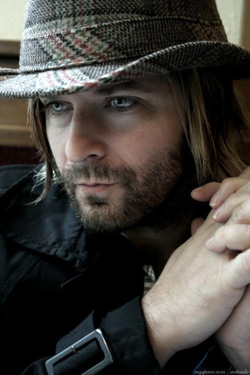 Kevin Max Fotoğrafları 3