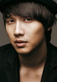 Ji Hyun-woo Fotoğrafı