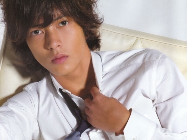 Tomohisa Yamashita Fotoğrafı