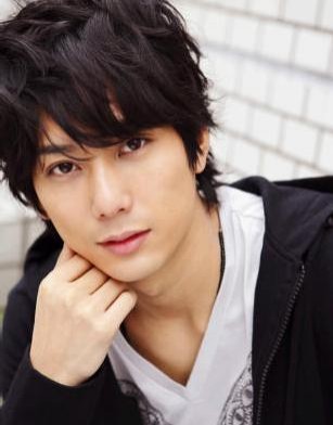 Tomohisa Yamashita Fotoğrafı
