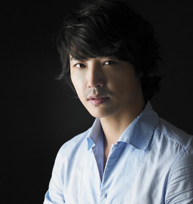 Yoon Sang-hyun Fotoğrafı