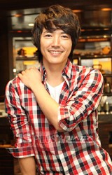 Yoon Sang-hyun Fotoğrafı