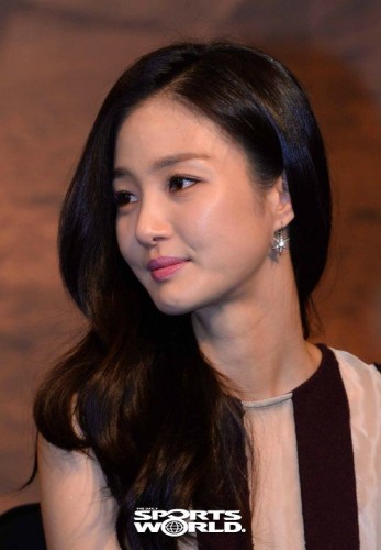 Kang Ye-sol Fotoğrafı