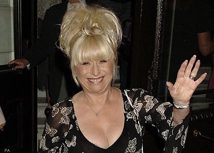 Barbara Windsor fotoğrafı
