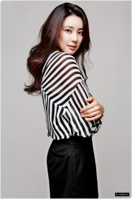 Song Seo-yeon Fotoğrafları 4