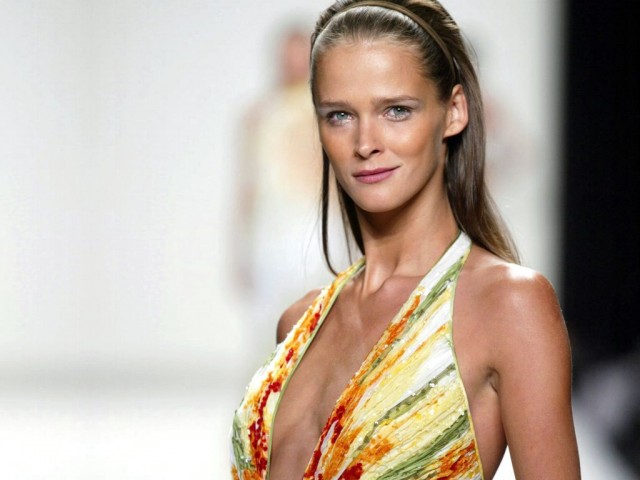 Carmen Kass Fotoğrafı