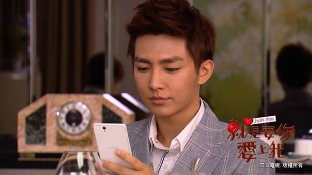 Aaron Yan Fotoğrafları 26