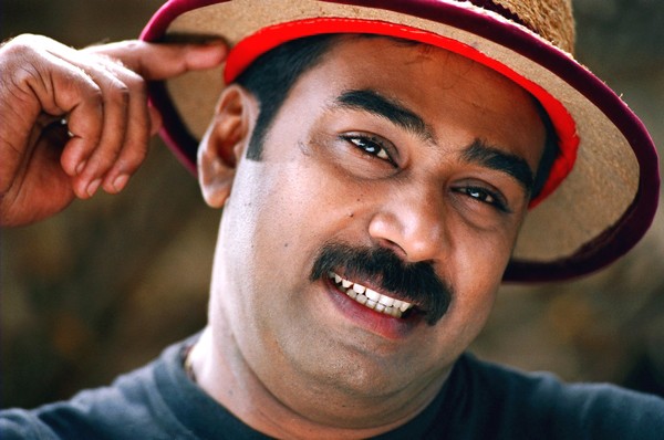 Biju Menon Fotoğrafı