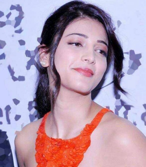 Shruti K. Haasan Fotoğrafı