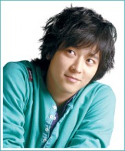 Kang Dong-won Fotoğrafı