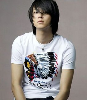 Kang Dong-won Fotoğrafı