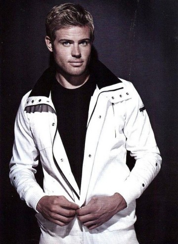 Trevor Donovan Fotoğrafı