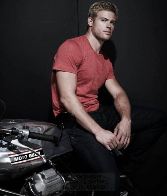 Trevor Donovan Fotoğrafı