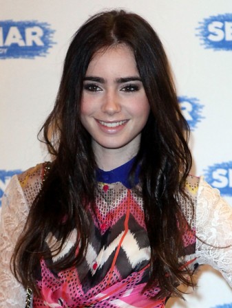 Lily Collins Fotoğrafı