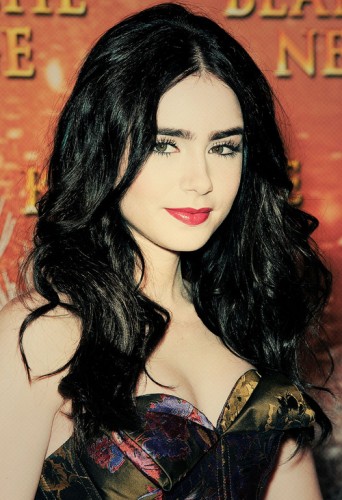 Lily Collins Fotoğrafları 335