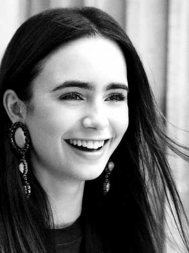 Lily Collins Fotoğrafları 361