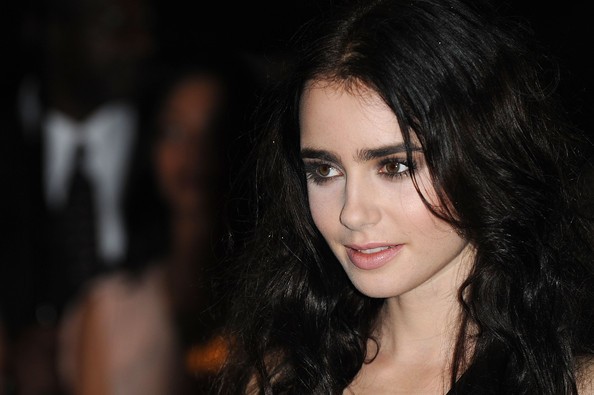 Lily Collins Fotoğrafı