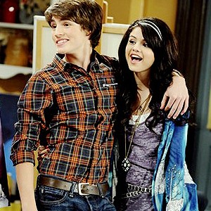 Gregg Sulkin Fotoğrafı