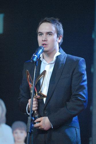 Mustafa Ceceli Fotoğrafı