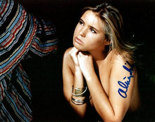 Olivia d'Abo Fotoğrafı