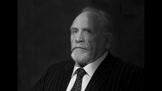 James Cosmo Fotoğrafı