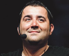 Ata Demirer Fotoğrafı