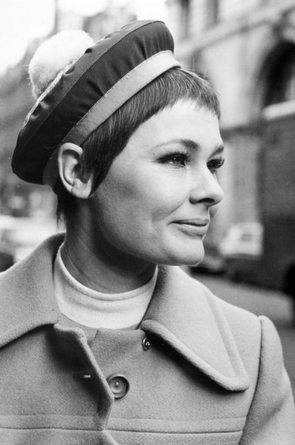 Judi Dench Fotoğrafları 12