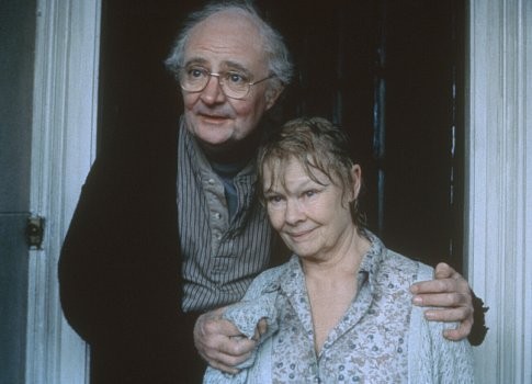 Jim Broadbent Fotoğrafları 93