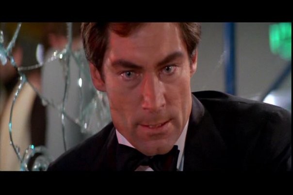 Timothy Dalton Fotoğrafları 6