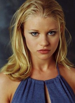 Emilie de Ravin Fotoğrafı