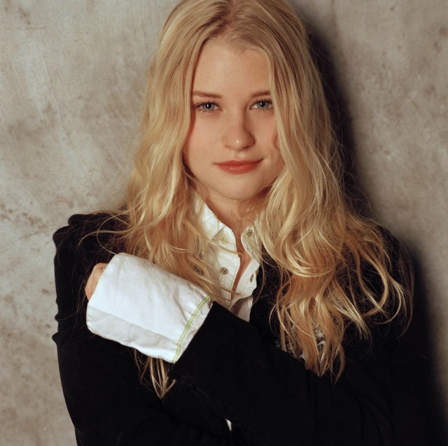 Emilie de Ravin Fotoğrafı