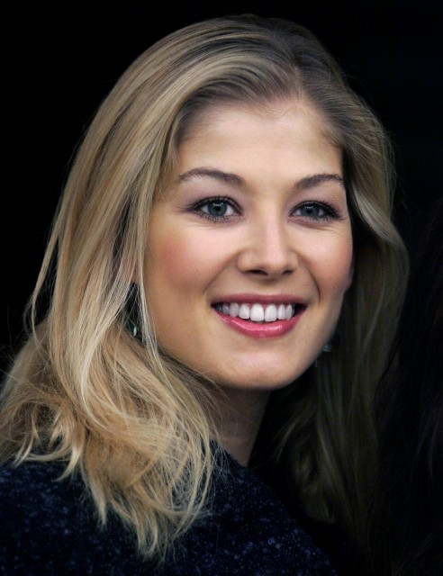 Rosamund Pike Fotoğrafları 104