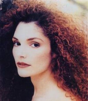 Mary Elizabeth Mastrantonio Fotoğrafları 1