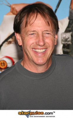 Dennis Dugan Fotoğrafı