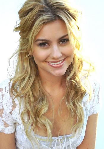 Chelsea Kane Fotoğrafları 5