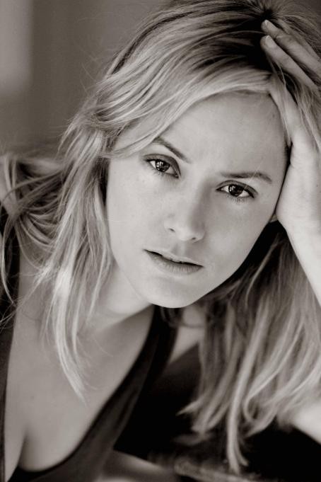 Silke Bodenbender fotoğrafı