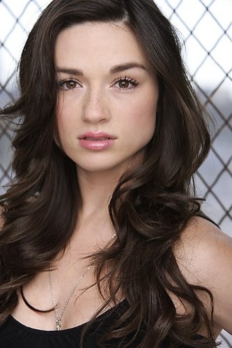 Crystal Reed Fotoğrafları 14