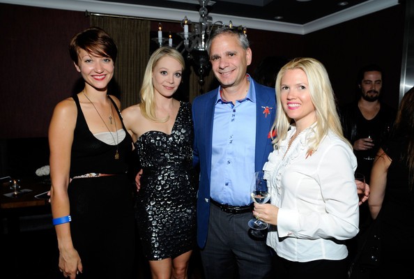 Alexandra Holden Fotoğrafı