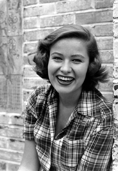 Nancy Olson Fotoğrafları 4