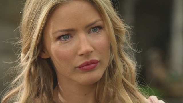 Tabrett Bethell Fotoğrafları 30