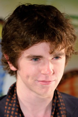 Freddie Highmore Fotoğrafları 137